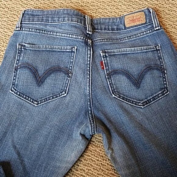 Levi's 528 Jeans Mid Rise Curvy Cut Bootcut WOMEN'S 9M Juniors Denim WOMAN'S - Picture 11 of 13